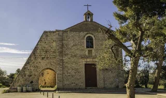 Castelli distrutti, chiese salvate, scoperte miracolose: la leggenda del Crocifisso di Auricarro